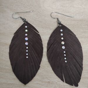 Elegant Brown Leaf Earrings with Rhinestones